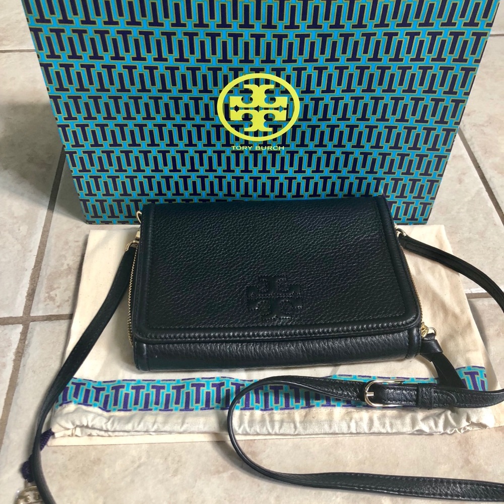 Tory Burch Thea Flat Wallet Black Crossbody Bag